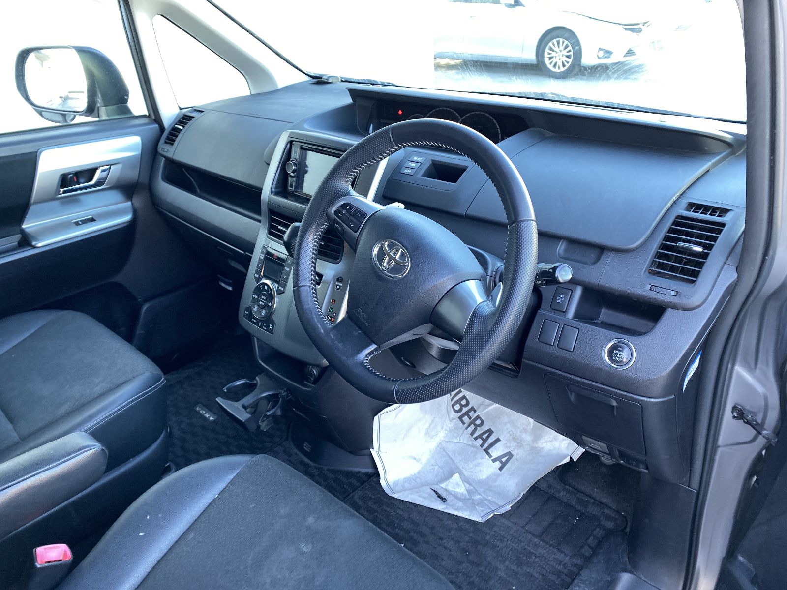 2013 Toyota Voxy